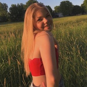 Meet your Posher, Kara